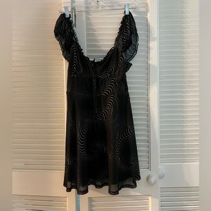 URBAN OUTFITTERS MINI DRESS